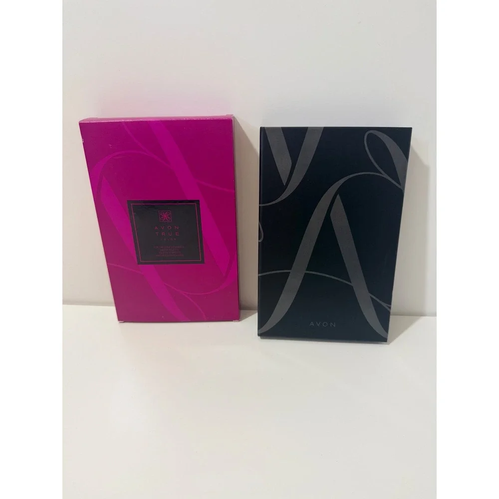 Avon True Color For The Love Of Makeup Artist Palette New In Box NIB 45-Pc Set